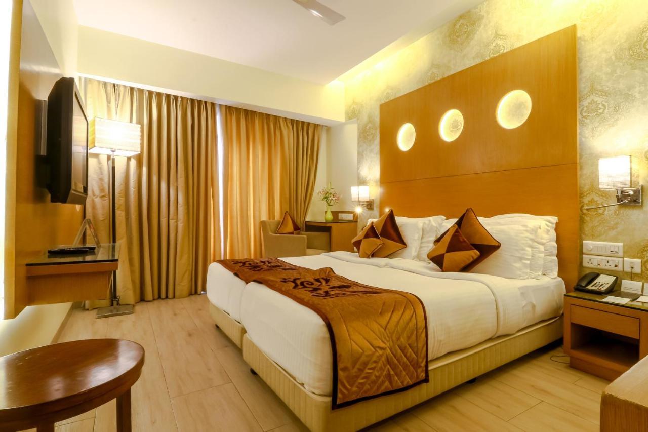 Hotel Salida Del Sol Panaji Exterior foto